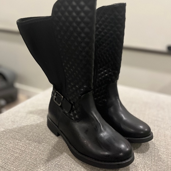 Left & Right Boots - Kids - Picture 3 of 4